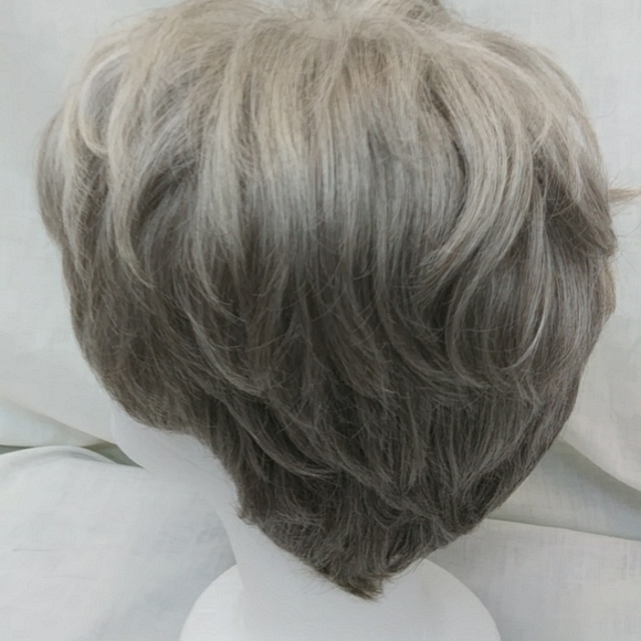 Paula Young's Abby WhisperLite Wig in Silvery Moon, Average Size. - Picture 5 of 8